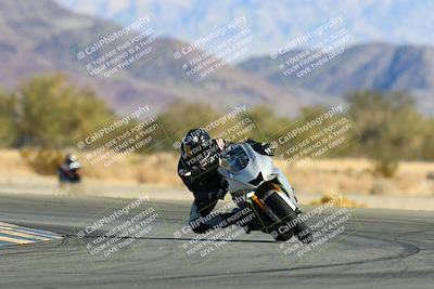 media/Jan-09-2022-SoCal Trackdays (Sun) [[2b1fec8404]]/Turn 14 (10am)/